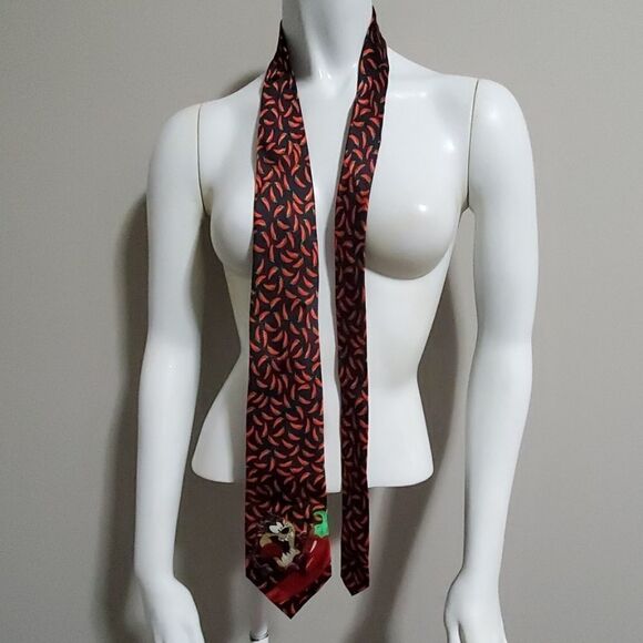 Looney Tunes Pepper Patterned Silk Tie - Picture 1 of 4